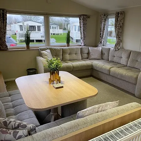 Coastal Retreats, Beech Rise, Primrose Valley *